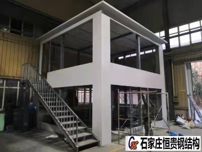 钢结构二层，钢结构楼梯